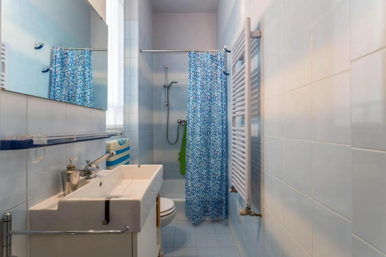 Central Vista Lago Como Apartment