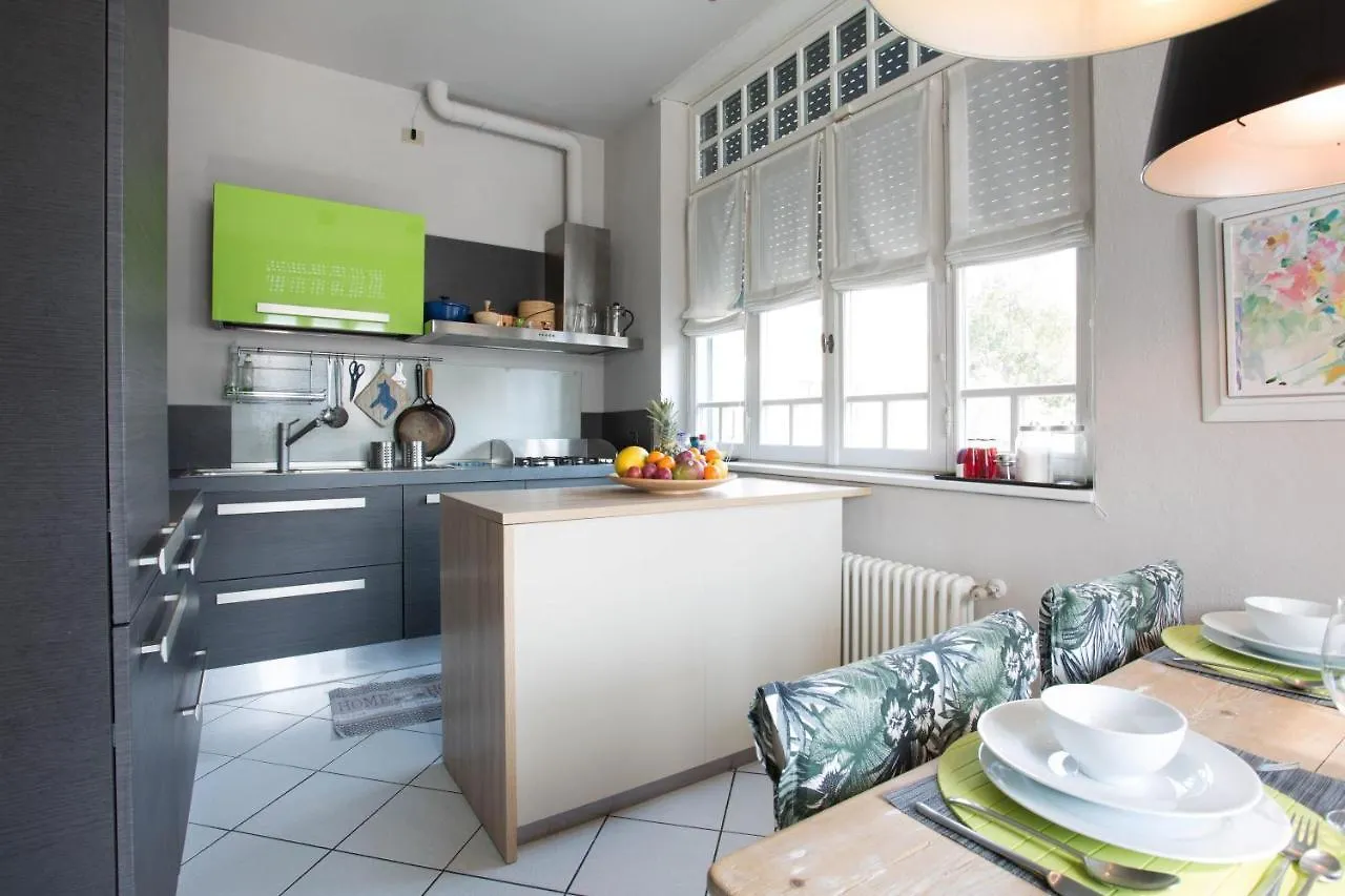 Central Vista Lago Apartment Como 0*,  Italy